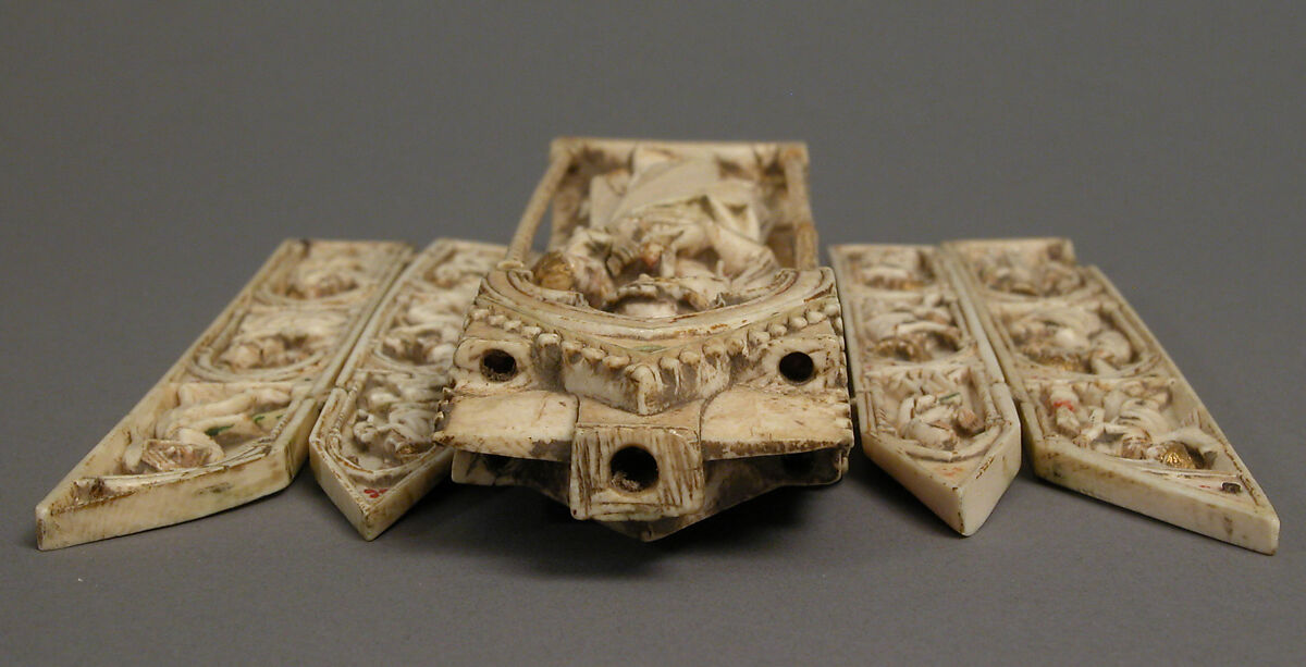 Folding Shrine with Virgin and Child, Elephant ivory, traces of paint and gilding, French