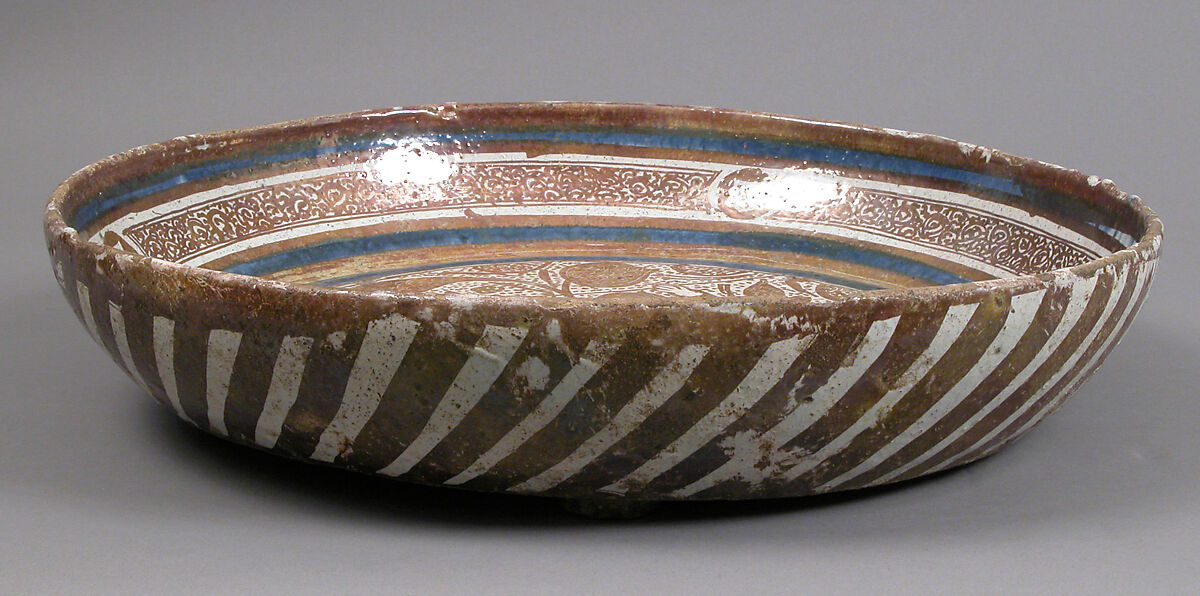 Bowl with a Horseman Spearing a Serpent, Tin-glazed earthenware, Spanish