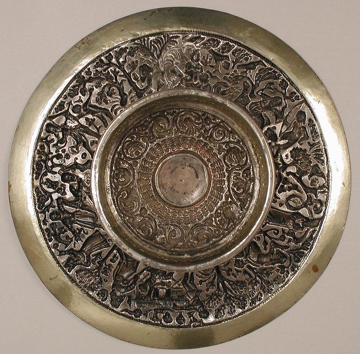 Plate, Silver gilt and translucent enamel, Portuguese