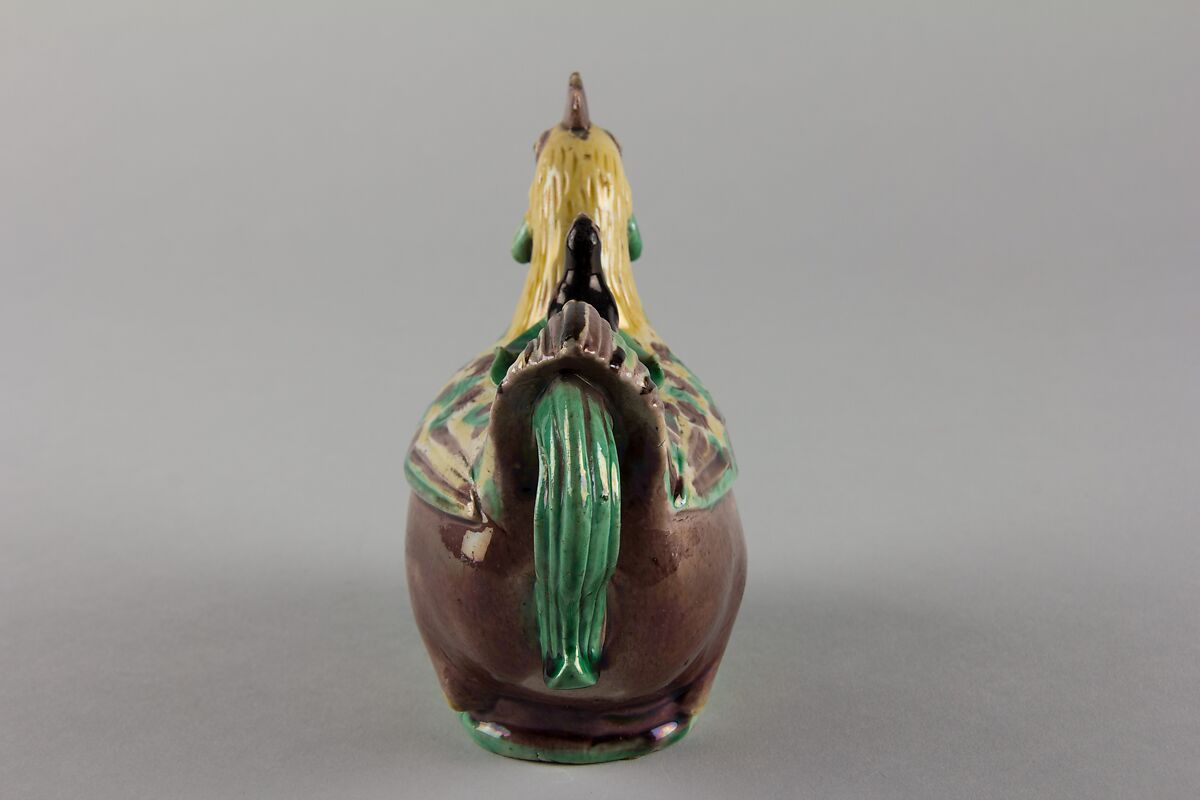 Chicken-form ewer (one of a pair), Porcelain painted in polychrome enamels on the biscuit (Jingdezhen ware), China
