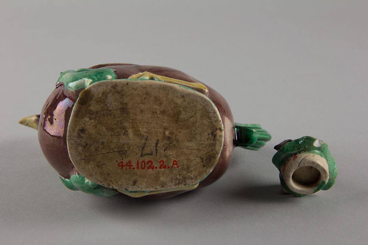 Chicken-form ewer (one of a pair), Porcelain painted in polychrome enamels on the biscuit (Jingdezhen ware), China