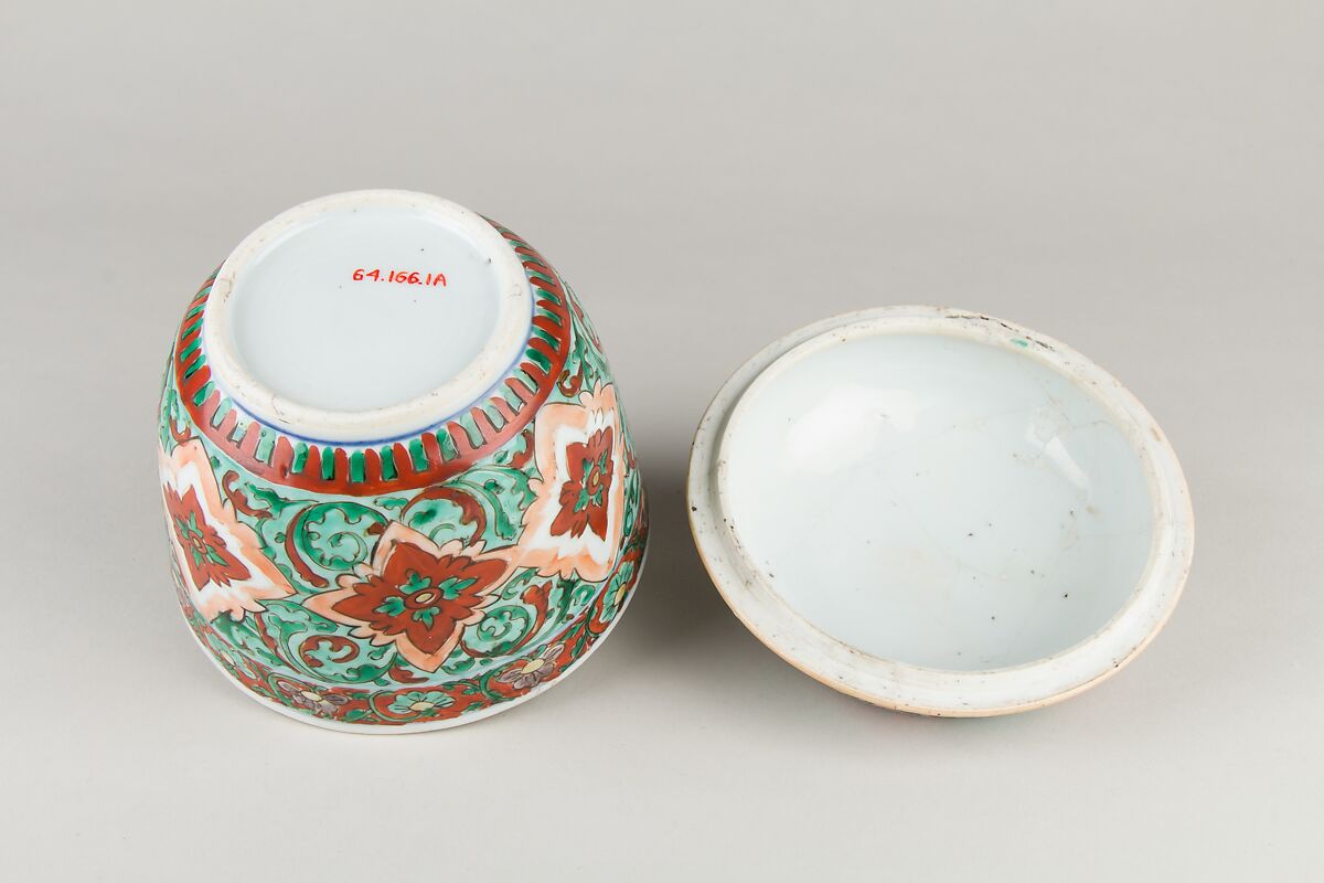 Bowl with Lid, Porcelain decorated with polychrome overglaze enamels, China