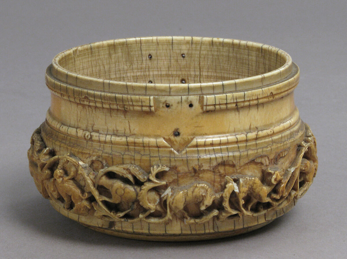 Circular Box with a Hunting Scene, Elephant ivory, Italian (?)