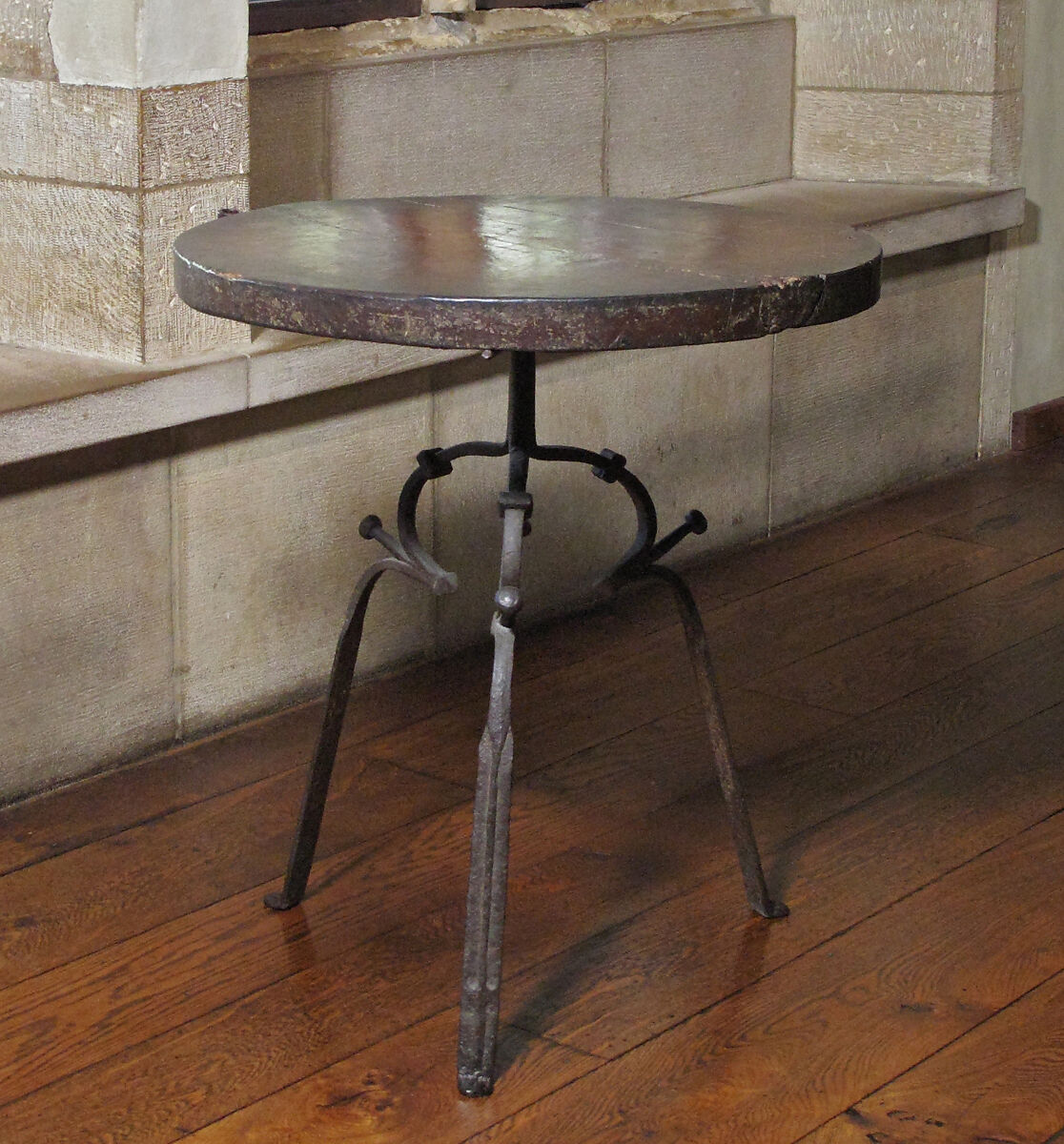 Table, Iron, oak, French 