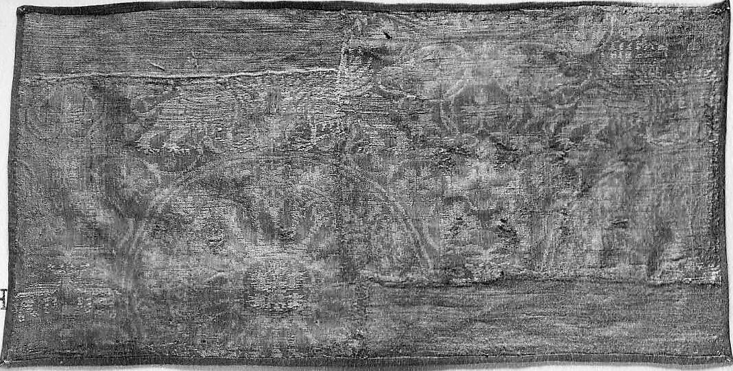 Textile with Griffin and Fawn Design, Silk, metal thread, Italian