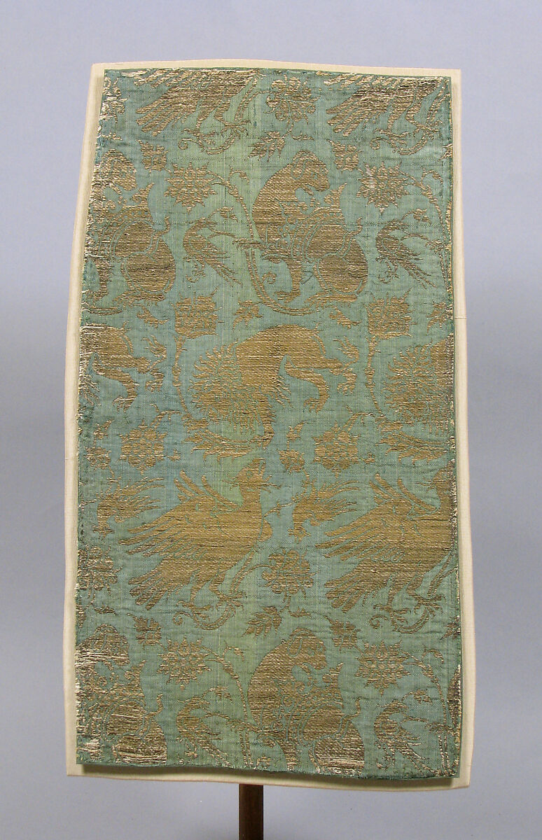 Textile, Silk, metal thread; twill and twill; silk, gilt membrane on linen., Italian