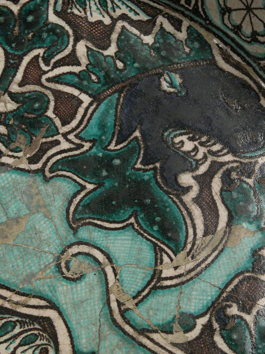 Dish with Lion, Tin-glazed earthenware, Italian