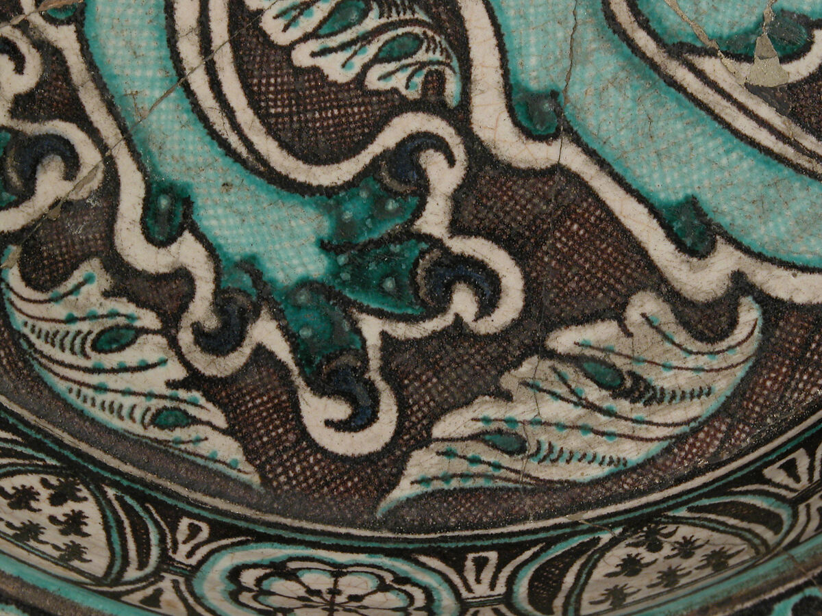 Dish with Lion, Tin-glazed earthenware, Italian