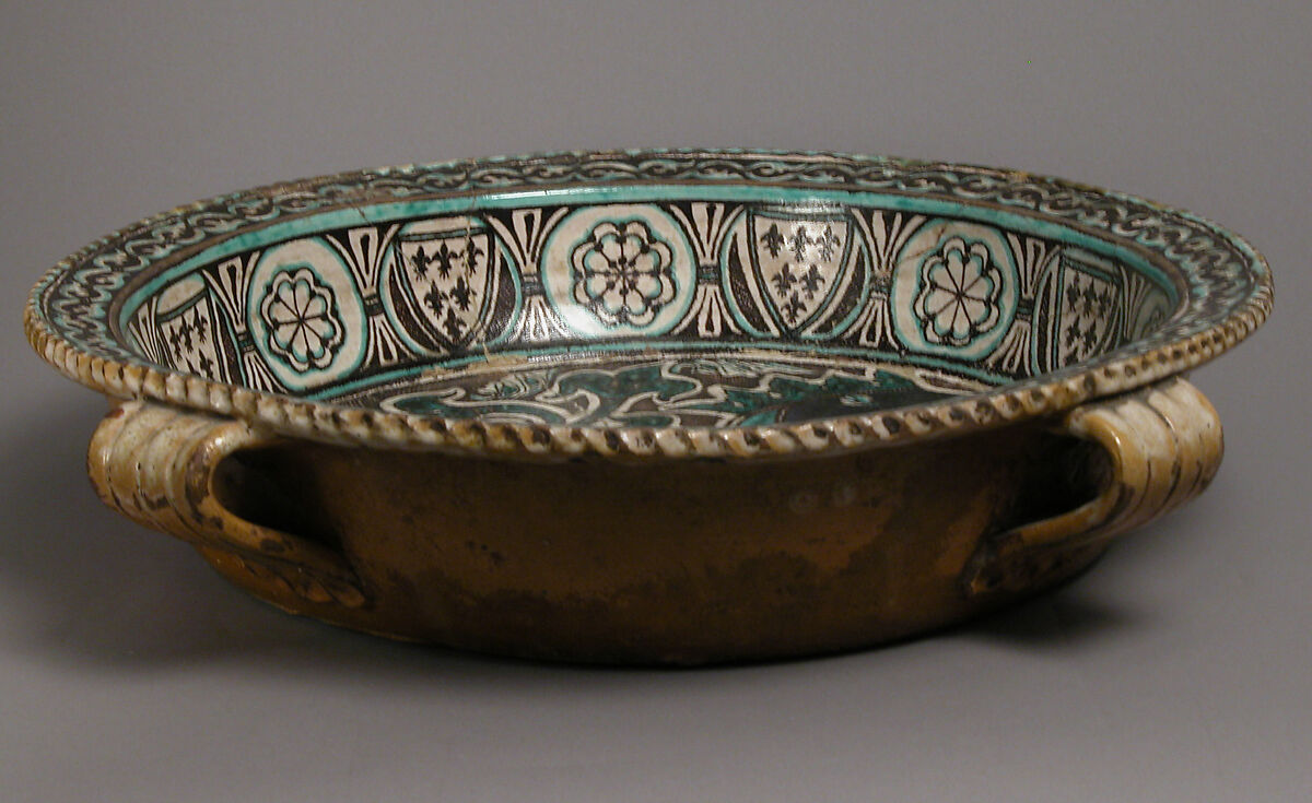 Dish with Lion, Tin-glazed earthenware, Italian