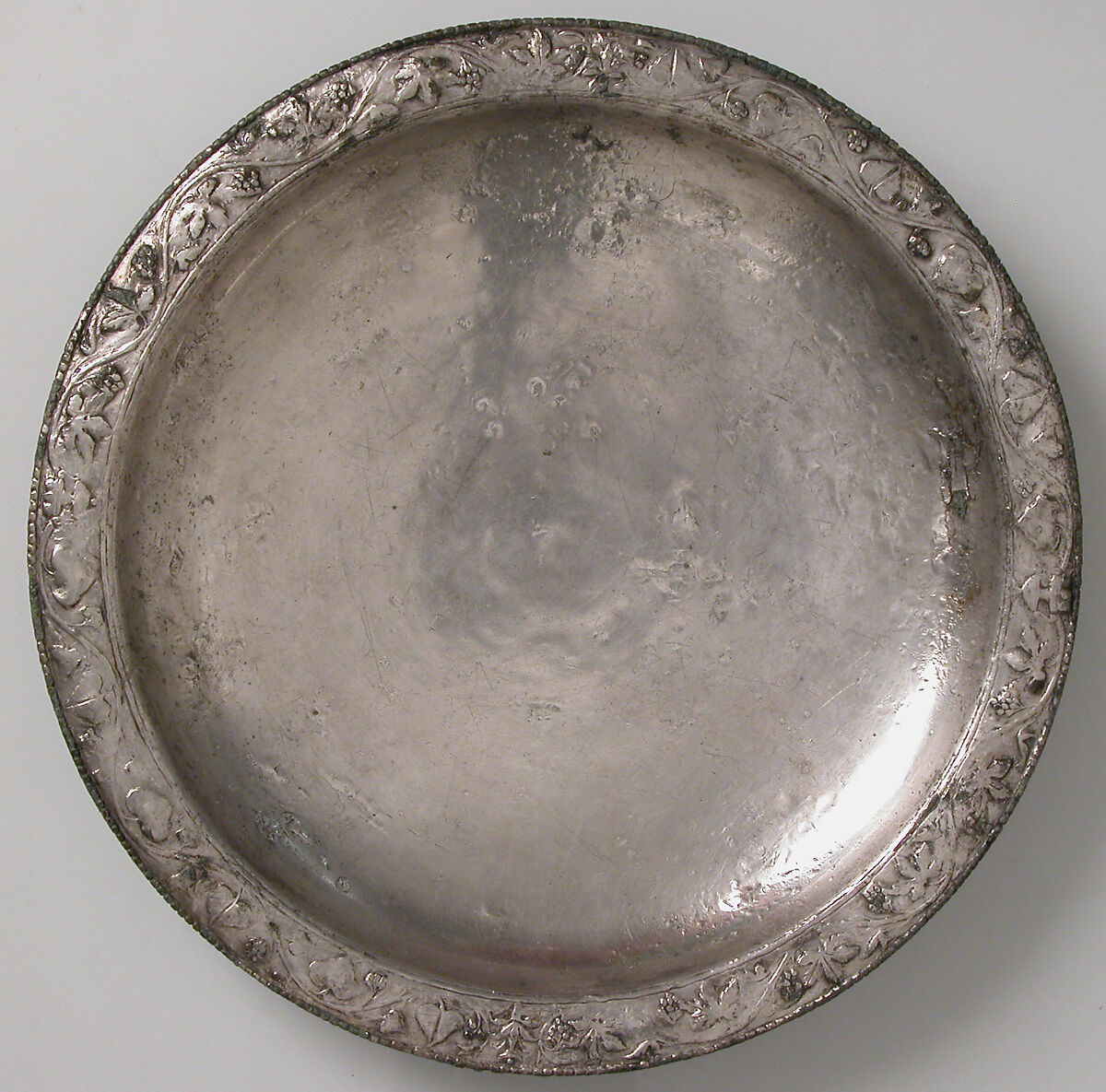 Dish, Bronze, silver overlaid, Late Roman 