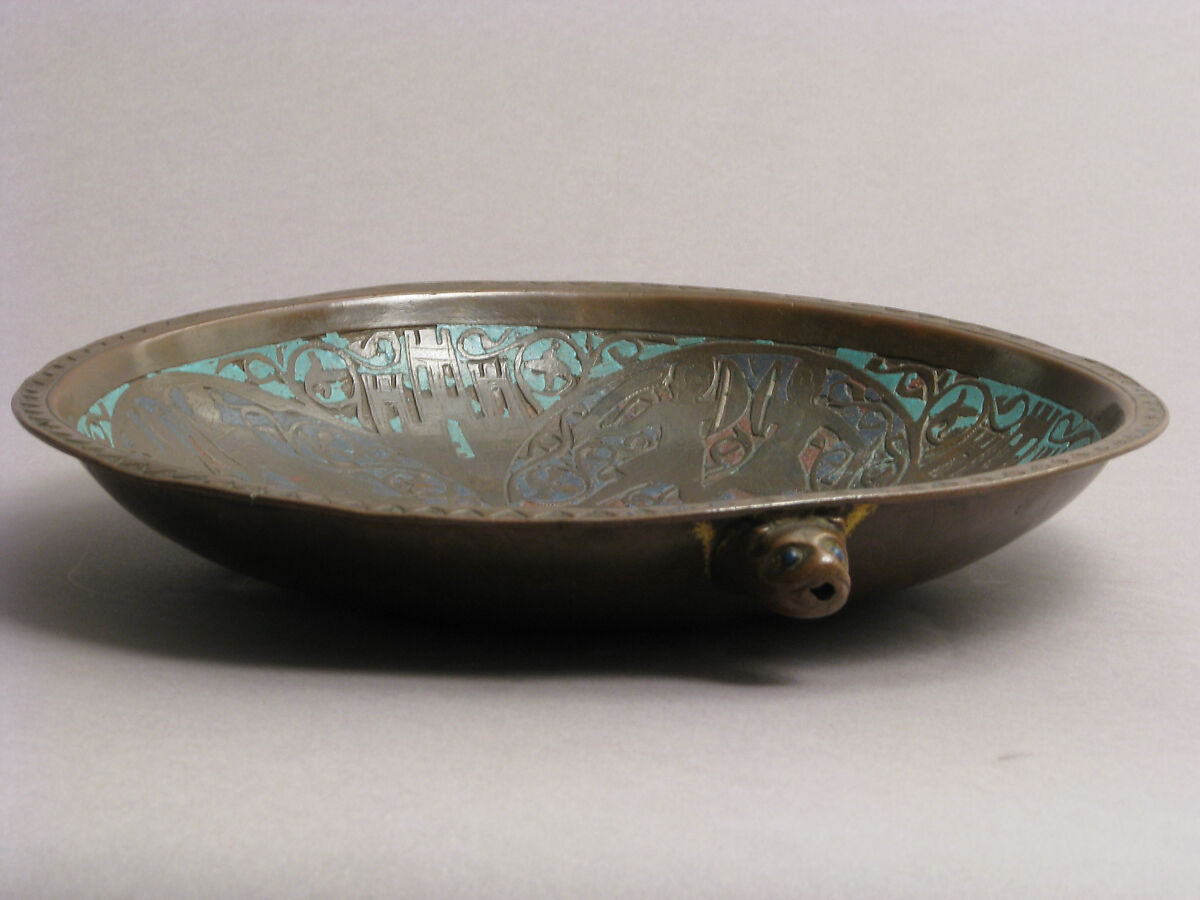 Gemellion (Hand Basin) with the Arms of the Latin Kingdom of Jerusalem, Copper: formed, engraved, gilt; champlevé enamel: medium blue, turquoise, and white, French