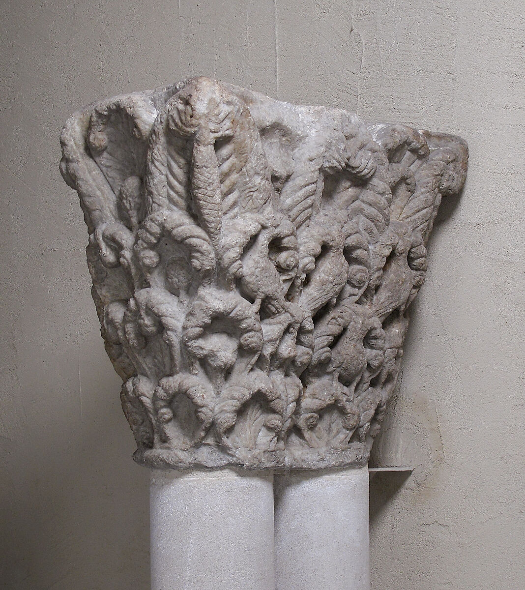 Double Capital with Birds, Marble, French