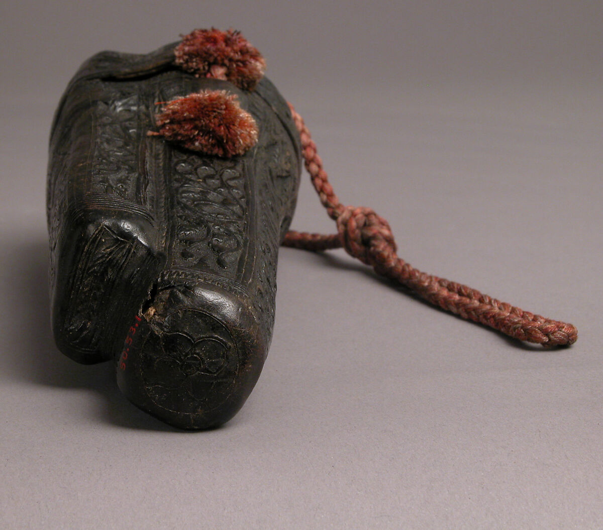 Case (étui) with an amorous inscription, Leather (Cuir bouilli), wood core, red cord, Italian