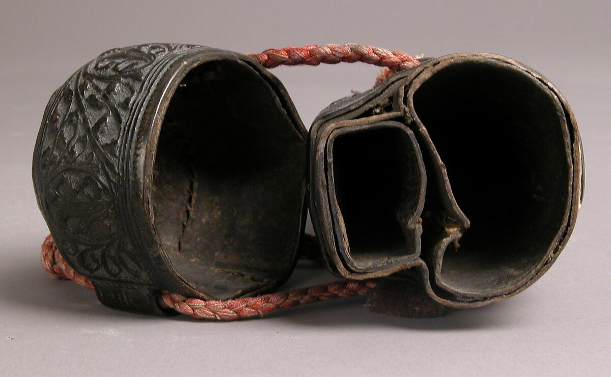 Case (étui) with an amorous inscription, Leather (Cuir bouilli), wood core, red cord, Italian