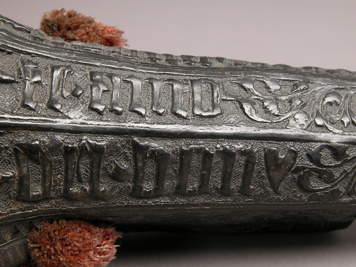 Case (étui) with an amorous inscription, Leather (Cuir bouilli), wood core, red cord, Italian