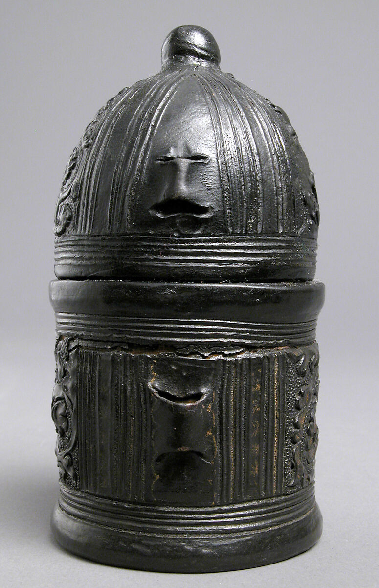 Box, Leather (Cuir bouilli), on wood core with textile interior, traces of gilding, Italian