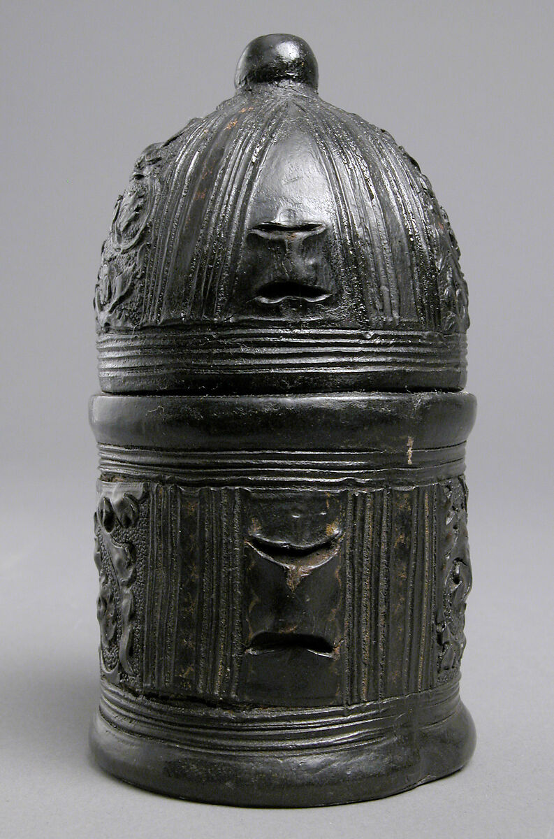 Box, Leather (Cuir bouilli), on wood core with textile interior, traces of gilding, Italian