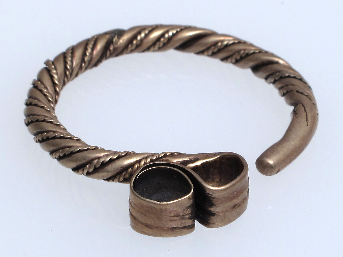 Earring, Electrum, Viking