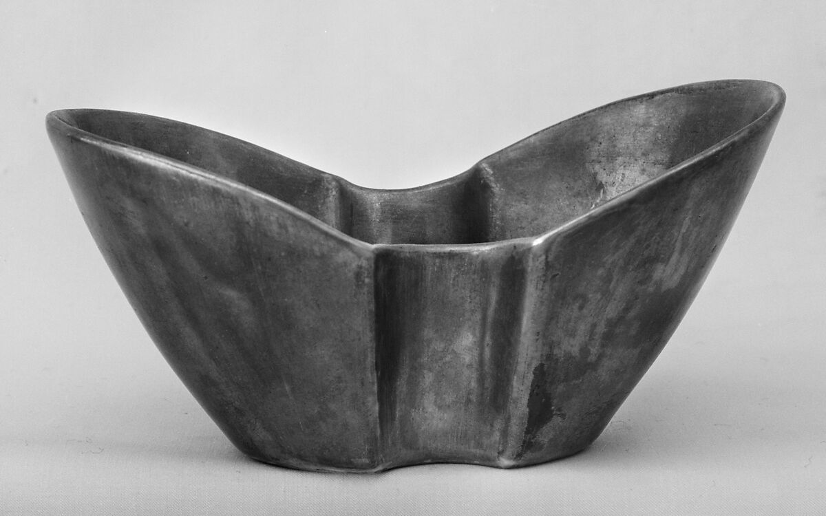 Cup, Porcelain covered with gilt, China