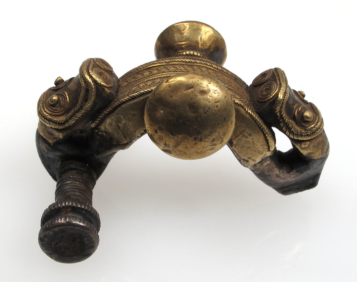 Bow Brooch, Gold, electrum, Baltic or Scandinavian