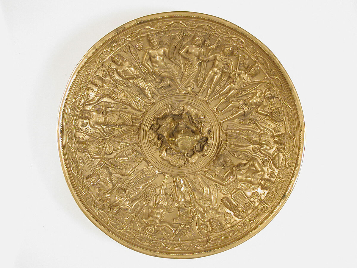 Bowl or Patera, Casted gold plate, European