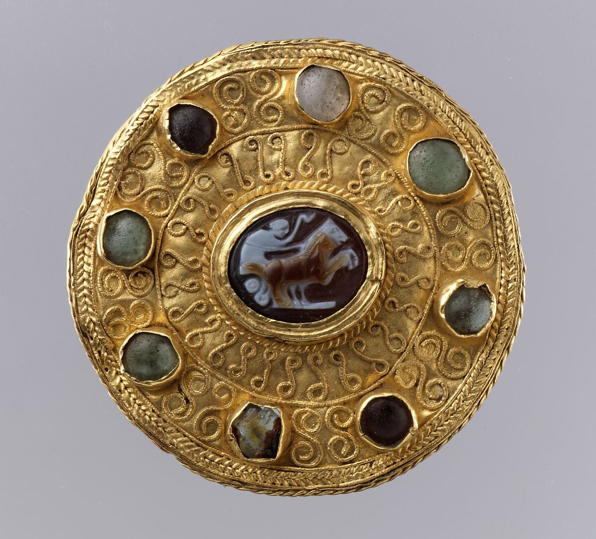 Disk Brooch with Cameo, Sheet gold, onyx, glass, and wire, Langobardic (mount); Roman (cameo)