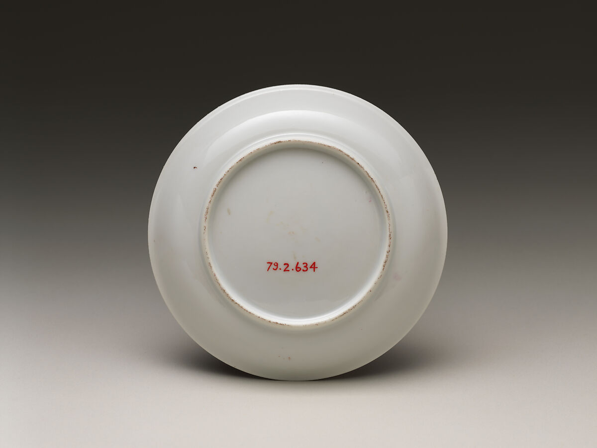 Saucer with Butterflies, Porcelain painted with colored enamels and gilded (Jingdezhen ware), China