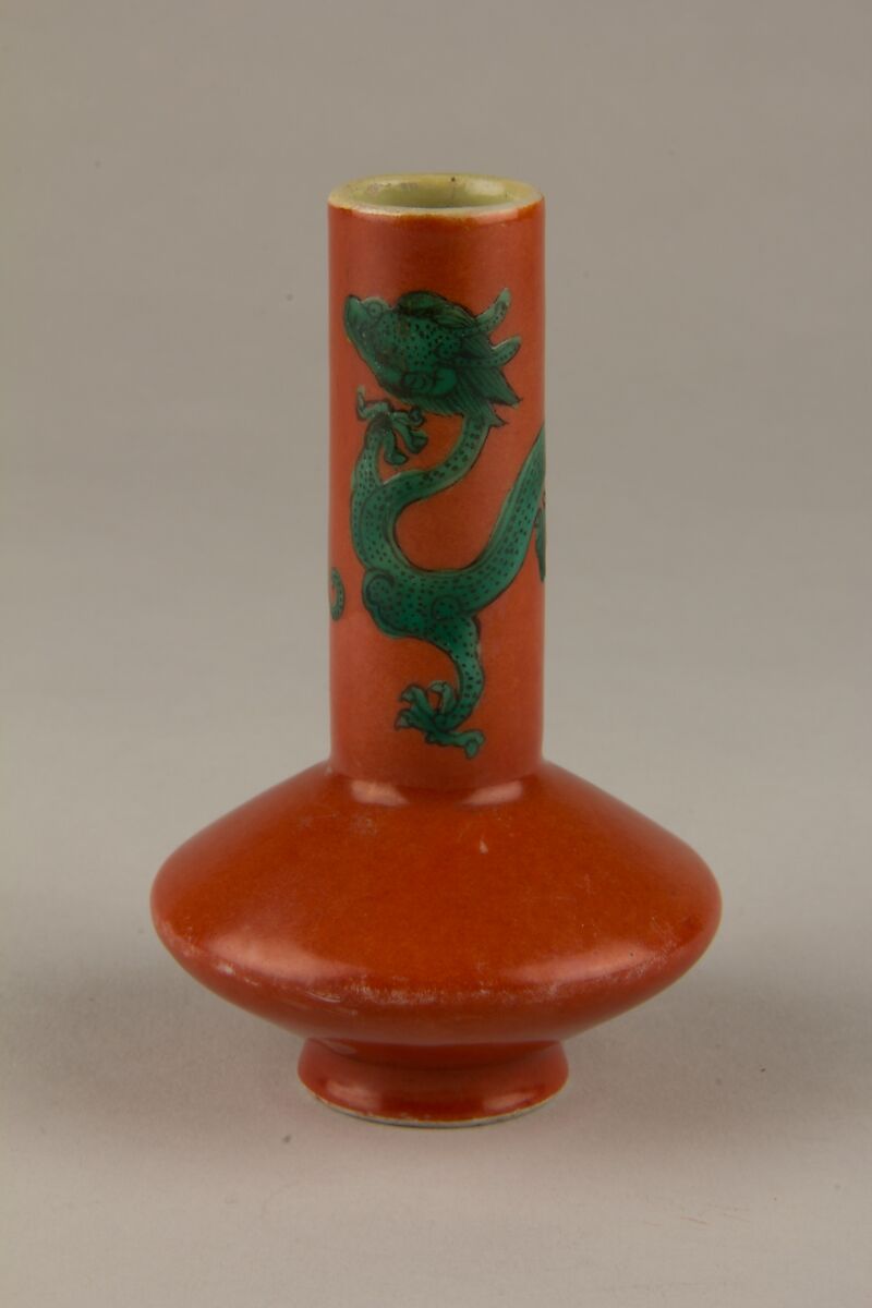 Bottle vase with dragon, Porcelain painted in red and green enamels (Jingdezhen ware), China 