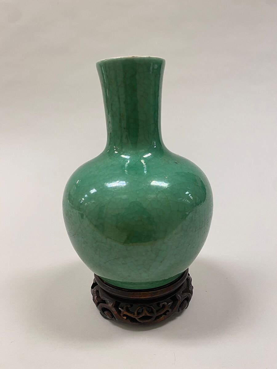 Vase, Porcelain with crackled green glaze (Jingdezhen ware), China