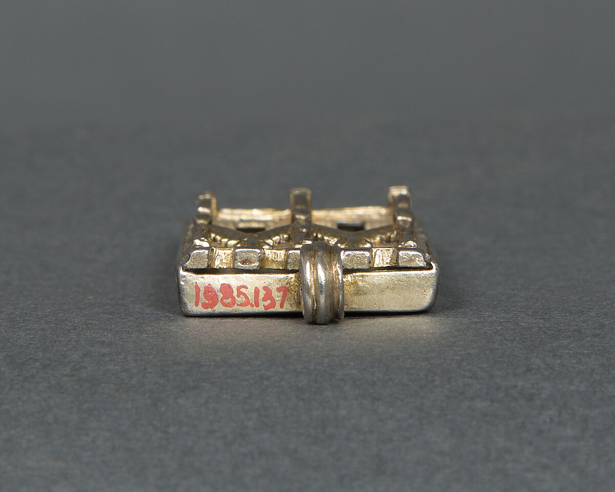 Reliquary Pendant with Hounds Coursing a Hare, Silver, gilded silver, and niello, German