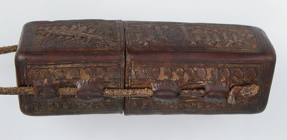 Portable Reliquary Case, leather (cuir bouilli), boiled and tooled, traces of gilding, French