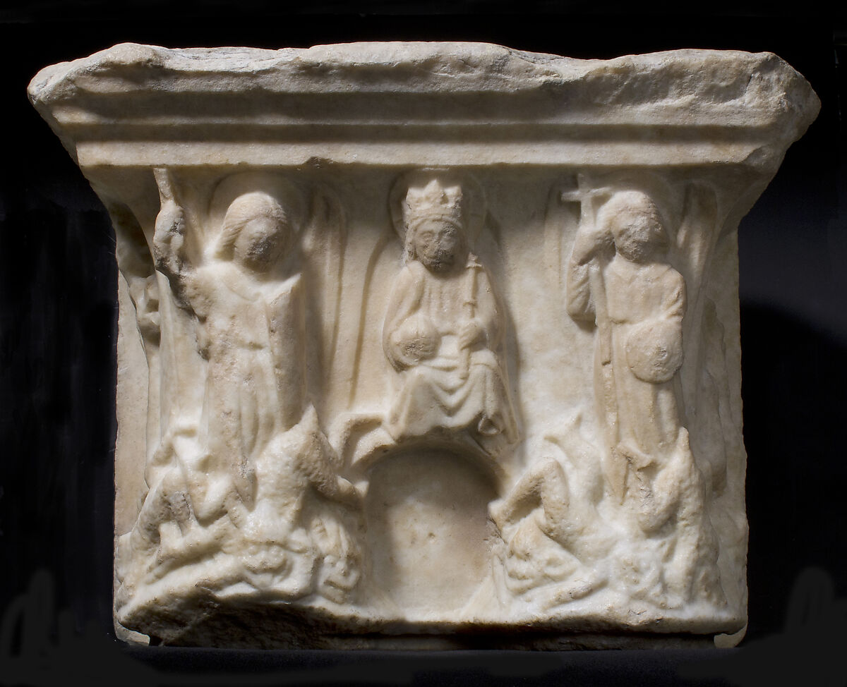 Double Capital, Marble, French 