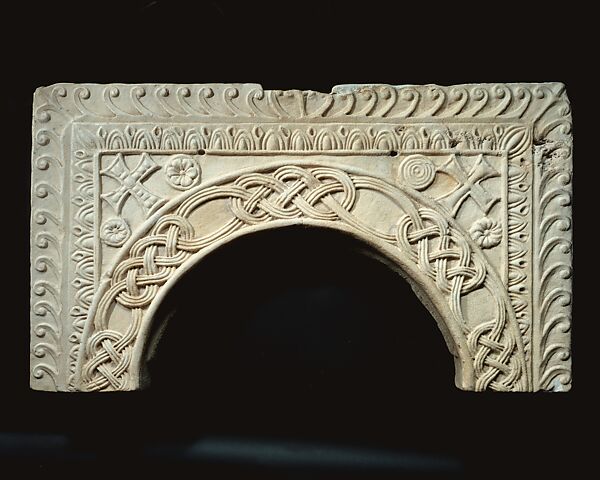 Arcuated Lintel, Giovanni Rizzardi (before 1937), Marble (Thasian marble), Italian 