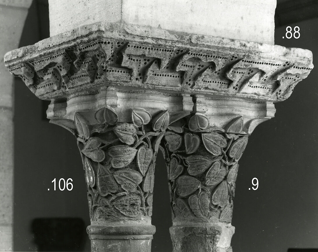 Capital, Stone, French