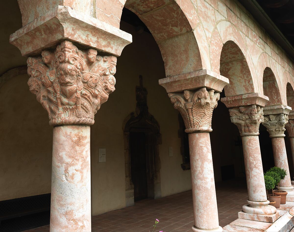 Capital, Marble, Catalan