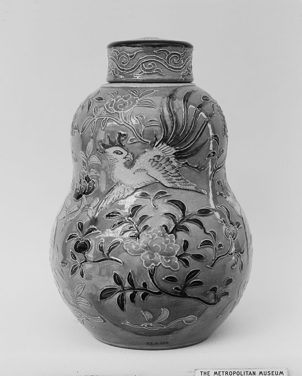 Bottle for Sweets, Eiraku Hozen (Japanese, 1795–1854), Paste decorated with polychrome and transparent enamels (Kyoto ware), Japan 