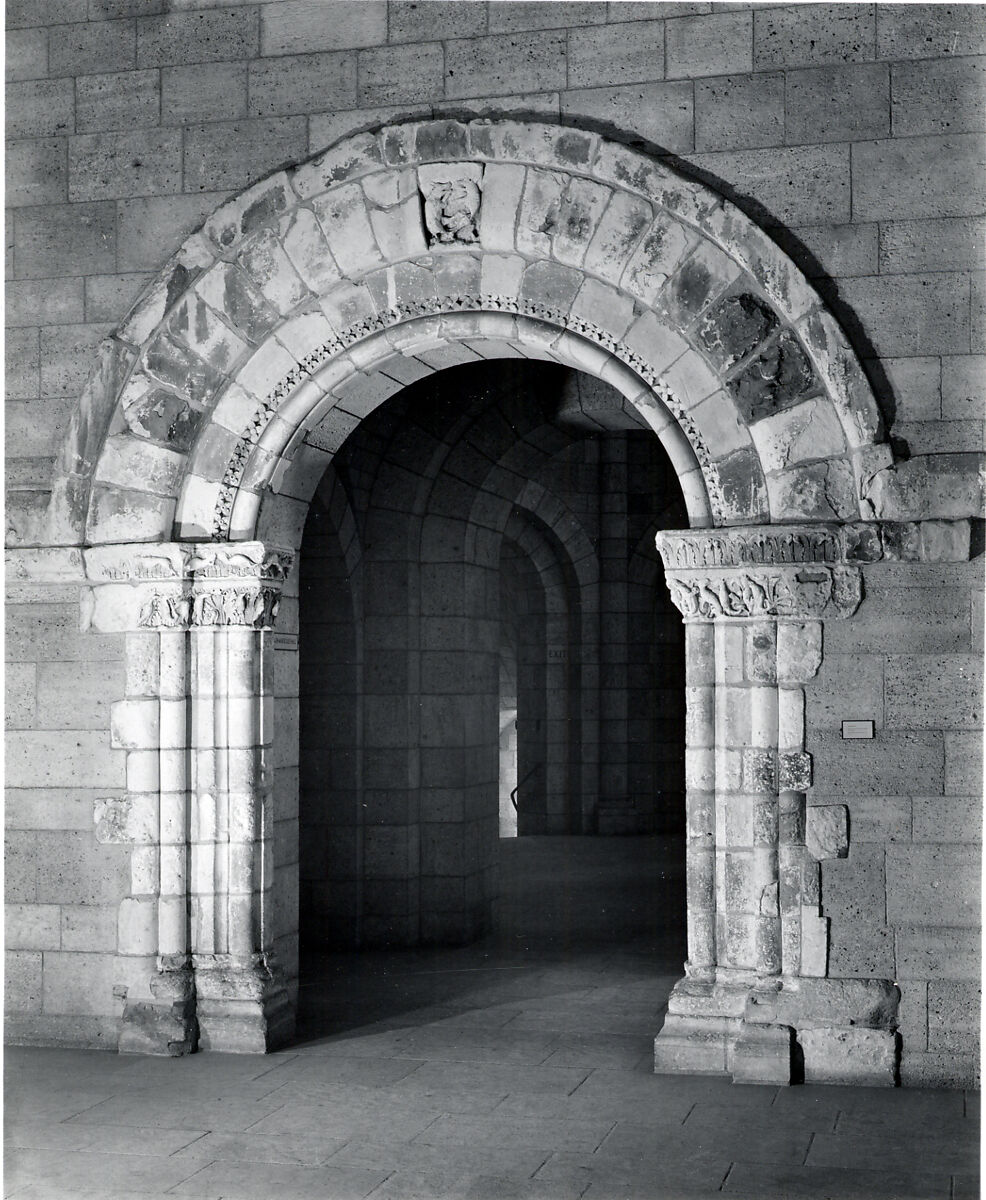 Doorway, Limestone, French