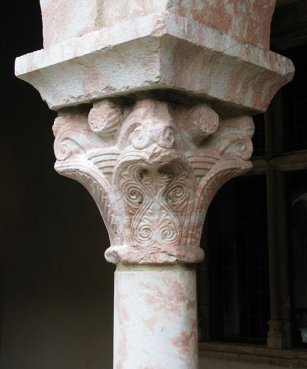 Capital, Marble, Catalan 