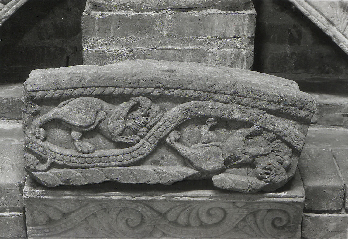 Arch Fragment, Marble, Catalan 