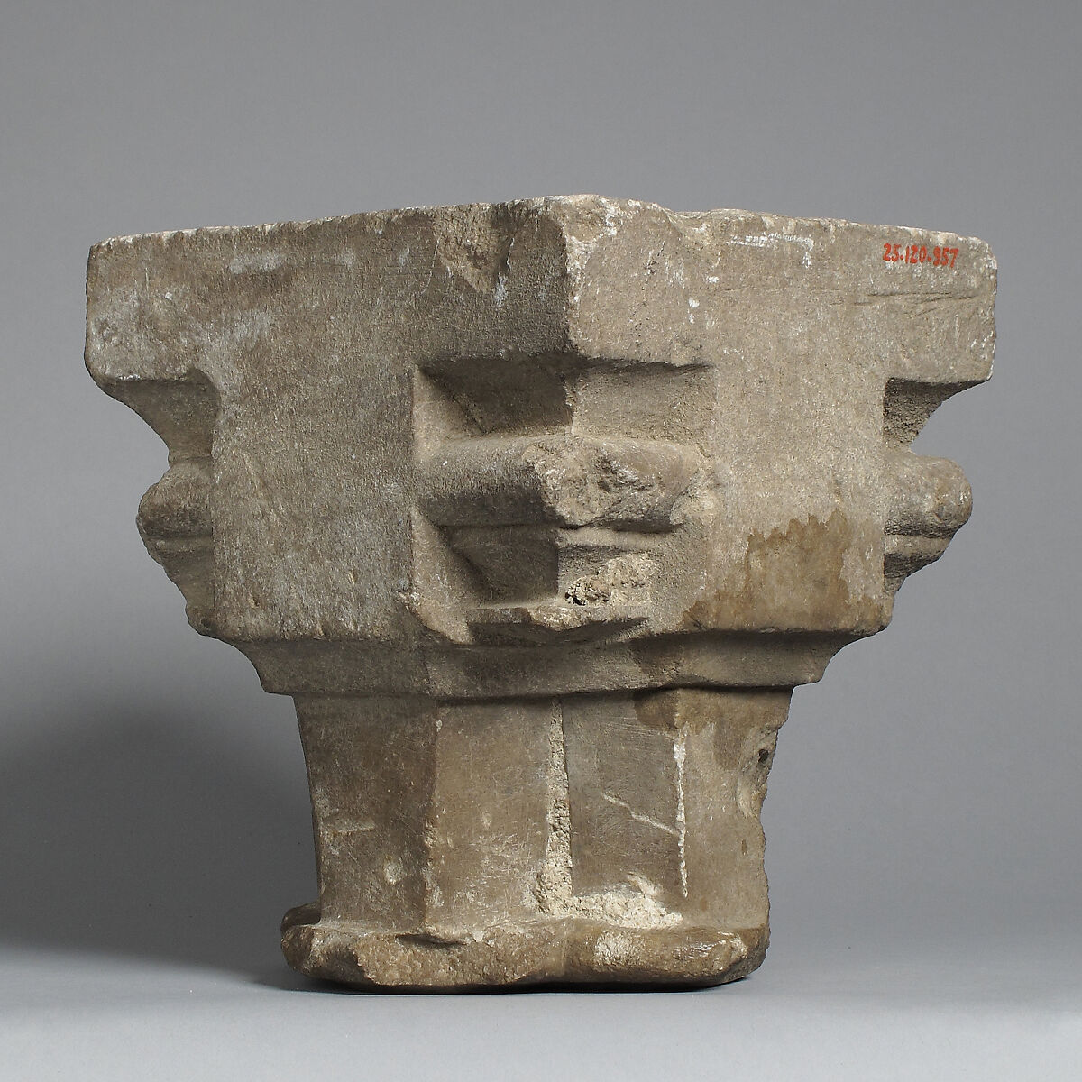 Capital, Stone, French 