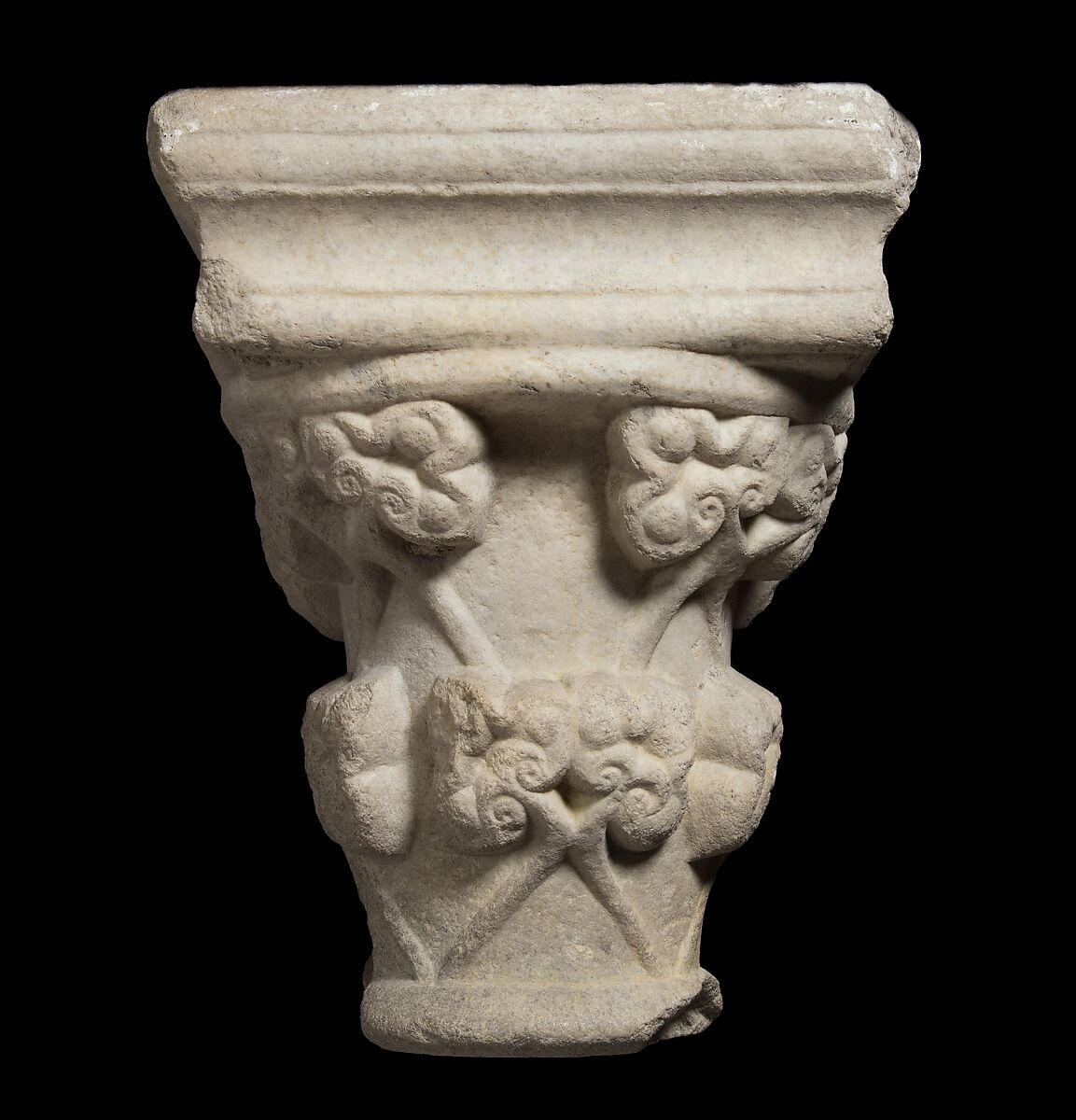 Double Capital, Marble, French