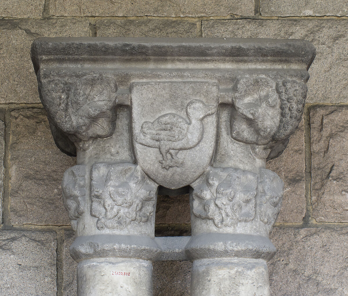 Double Capital, White marble, French 