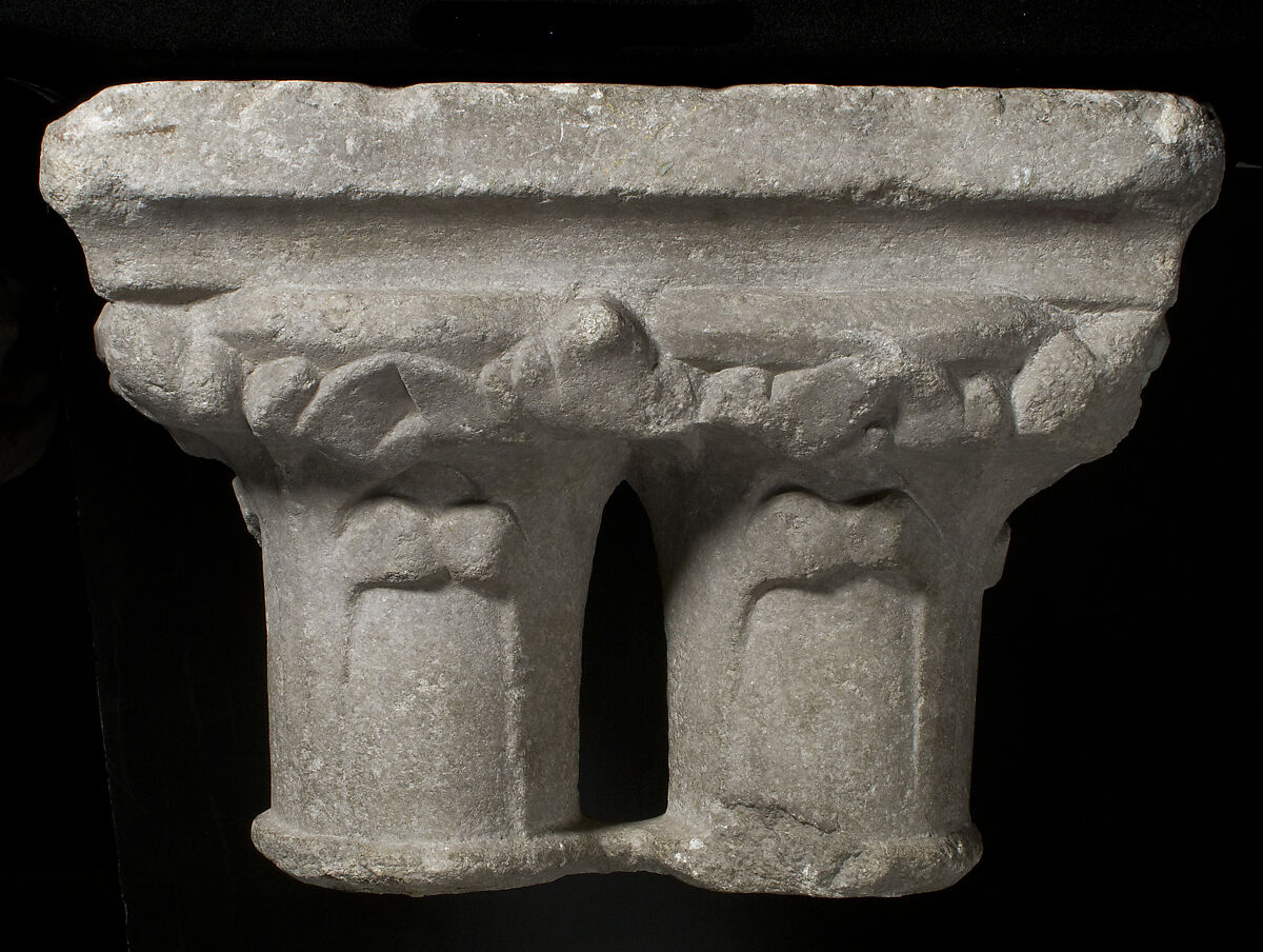 Double Capital, Marble, French 