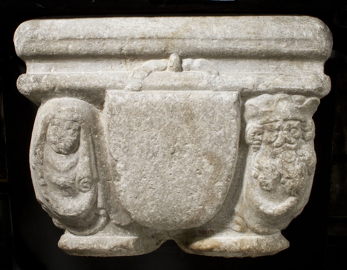 Double Capital, White marble, French 