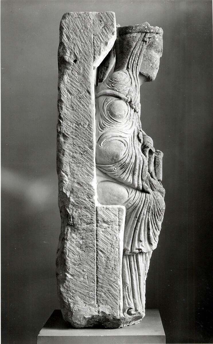 Virgin and Child (from an group with the Adoration of the Magi), Limestone, Spanish