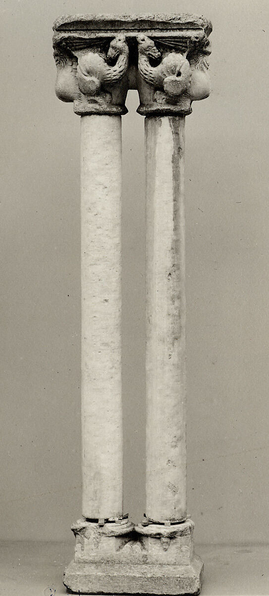 Double Column, Marble., French