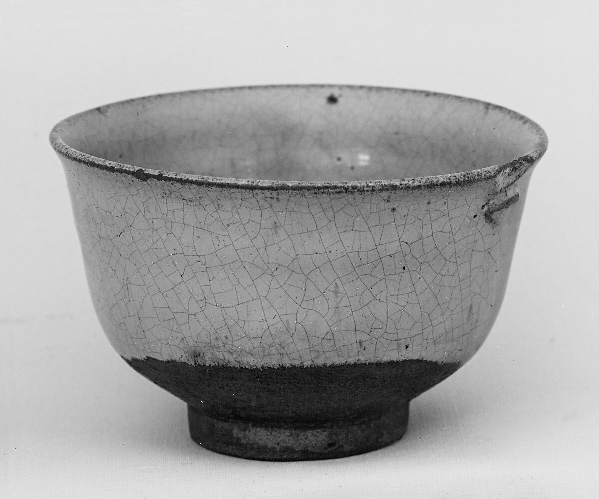 Bowl, Pottery covered with a crackled glaze (Banko ware (?), Japan 