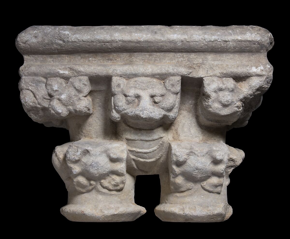 Double Capital, Limestone or sandstone, French 
