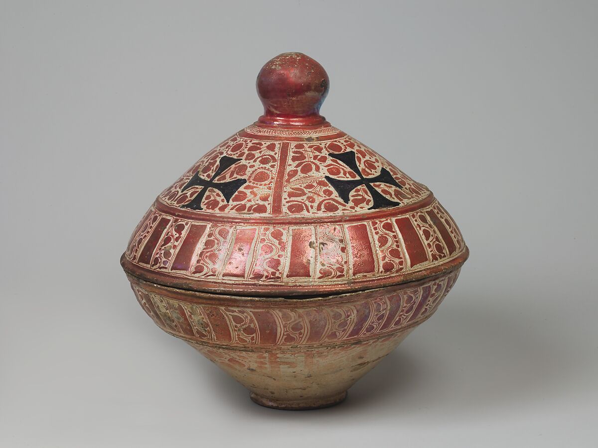 Bowl with Cover, Tin-glazed earthenware, Spanish 