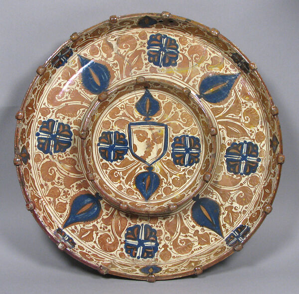 Platter, Tin-glazed earthenware, European 